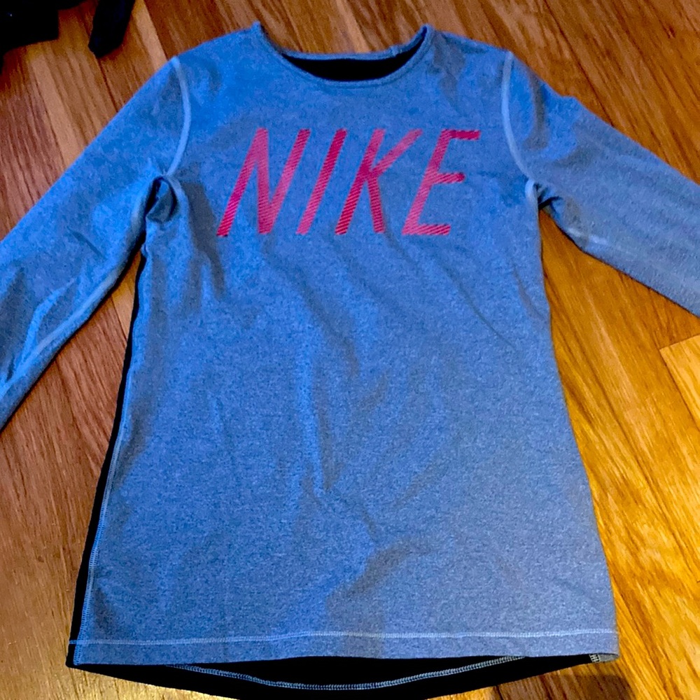 GIRLS LONG SLEEVE NIKE TEE